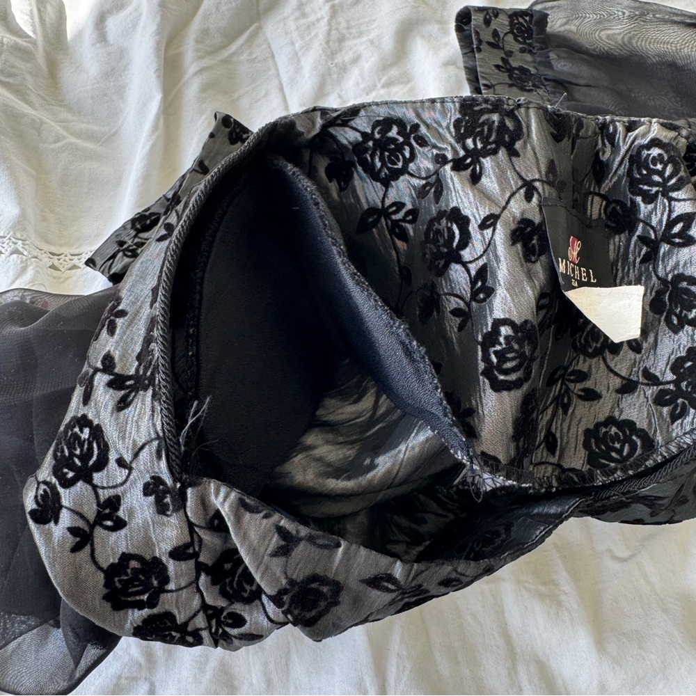 Michel USA Vintage Black Flocked Floral Sheer Sleeve Blouse L - Picture 9 of 10